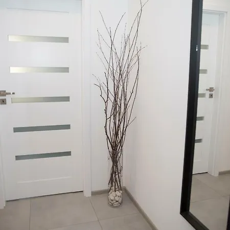 Apartament 102 G&w ヴロツワフ