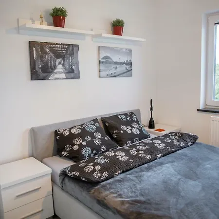 Apartament 102 G&w ヴロツワフ